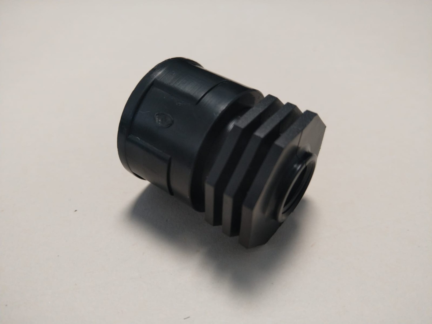 Manometru pāreja 1/4 F x3/4 F